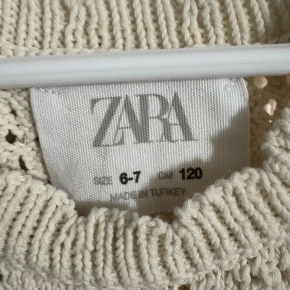 Zara crochet knit embroidered flower top size 6-7 years - Picture 3 of 4